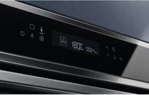 Vestavná trouba Electrolux EOE7C31X