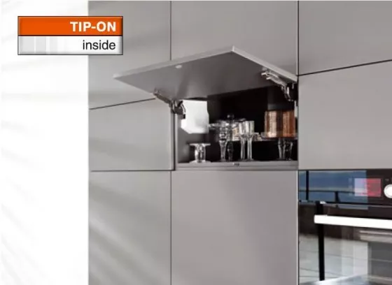 BLUM 20K2C01T Aventos HK-S výklop střední, Tip-on, průmysl Blum
