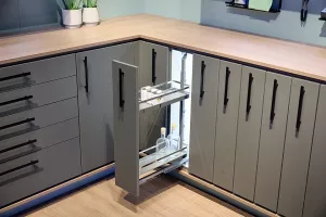 KES 005450 Dispensa Junior SLIM, rám, 640-728mm, antracit, stříbrná // Kesseböhmer
