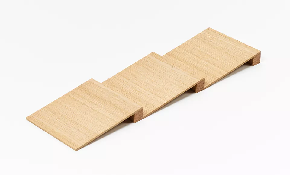 KES 009168 LiniQ šikmý vklad na kořenky 137x472 světlý dub Kesseböhmer