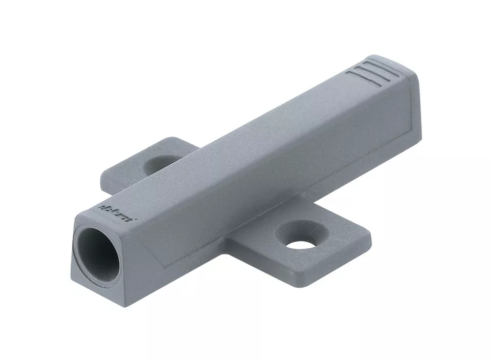 BLUM 956A1501 Tip-on adaptér, křížový, 76mm, šedá